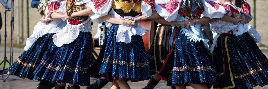 folklore-996388_1920